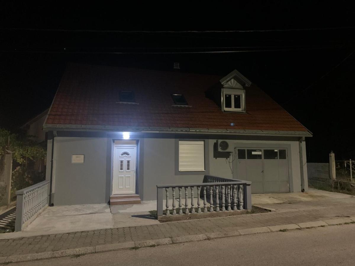 Apartmani Vucinic Cetinje Ngoại thất bức ảnh
